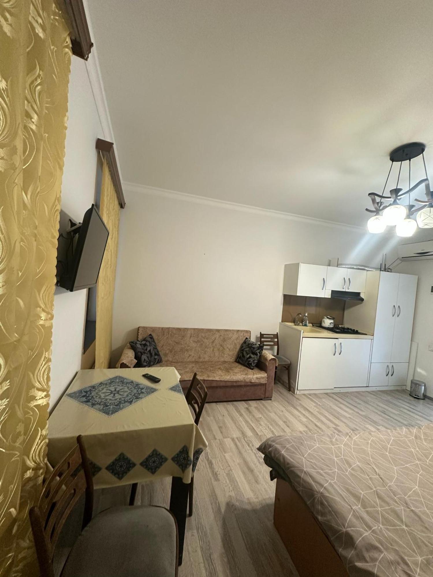 Hellobaku Apartment In Old City Ngoại thất bức ảnh